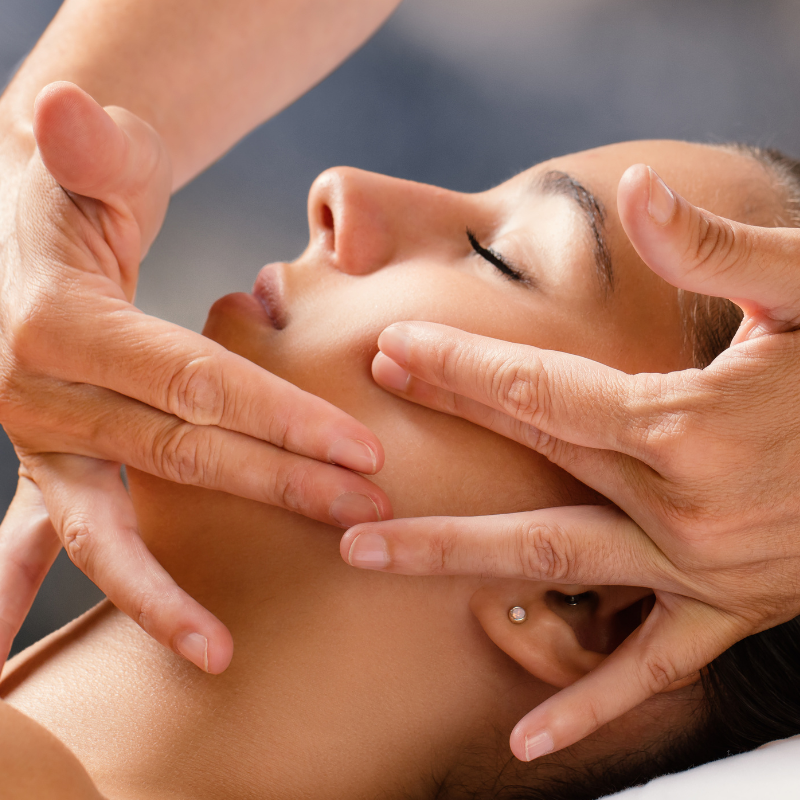 Face lifting massage